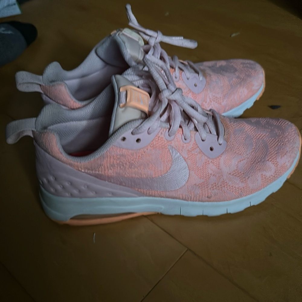 Nike shoes